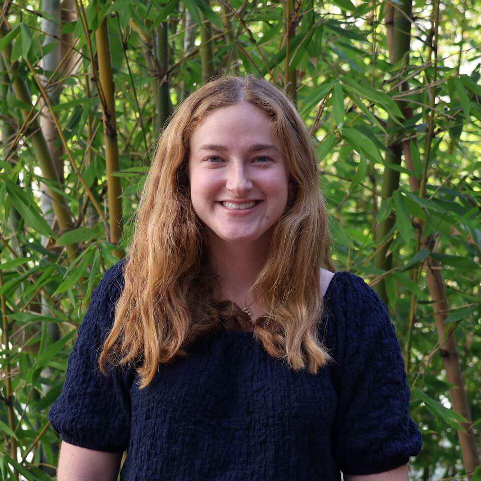 Headshot of Eliza Mills