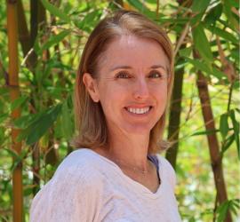 Headshot of Elaine Kirschke