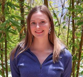 Headshot of Sarah Seagrave